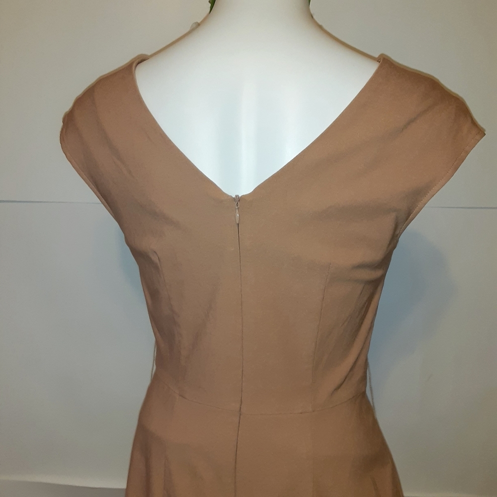 MUXXN Women's V Neck Retro Camel Dress - Picture 5 of 8